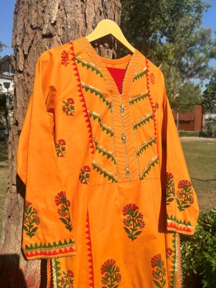 Sunehri Gul – Handcrafted 3Pc Suit